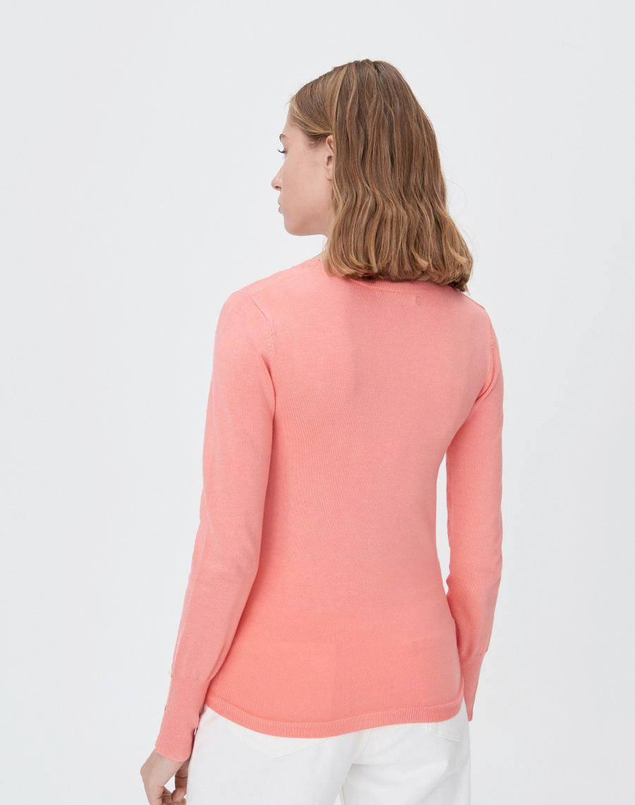 Lightweight fitted jumper